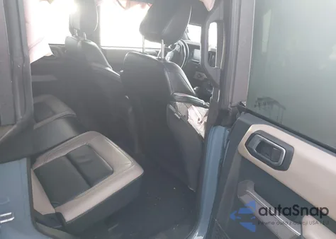 2023 Ford Bronco Wildtrak z USA, uszkodzony, nr VIN 1FMEE5DP6PLB86742